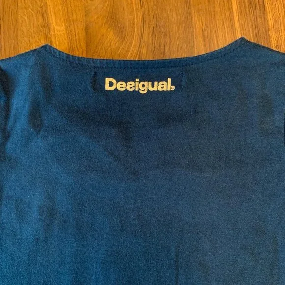 DESIGUAL Dragon T-Shirt Top Girls 3-4 3T 4T Asymmetric Tunic Embroidered Tee - Picture 4 of 5